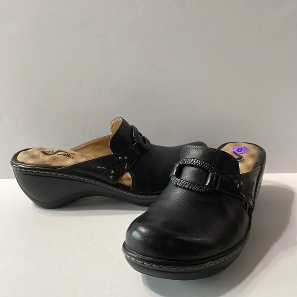 Soft Walk Women's Black Buckle Round Closed Toe Slip On Wedge Heel Clogs 8N - Picture 3 of 9